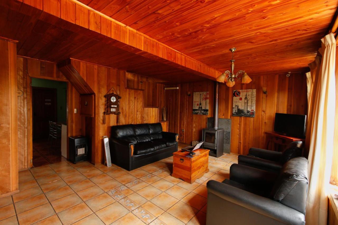 Hostel El Alcazar Villarrica Esterno foto
