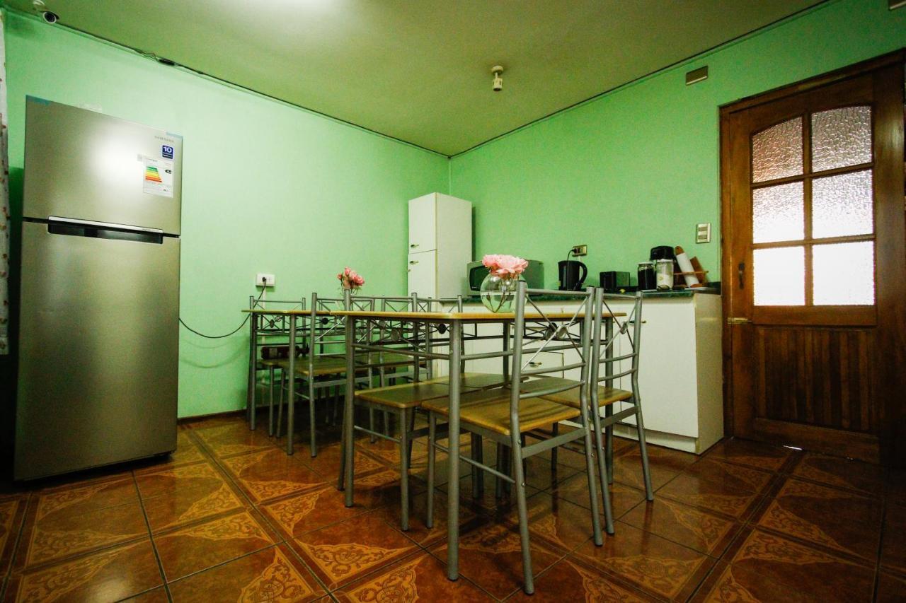 Hostel El Alcazar Villarrica Esterno foto